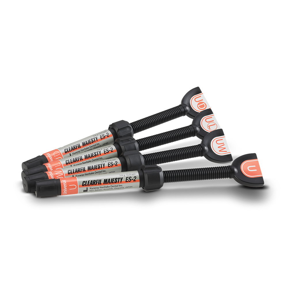 Clearfil Majesty ES-2 universele lichtuitharding UL, 3,6 g spuit
